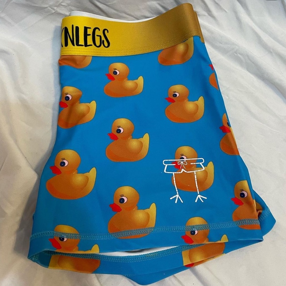 Fun spandex! Chicknlegs